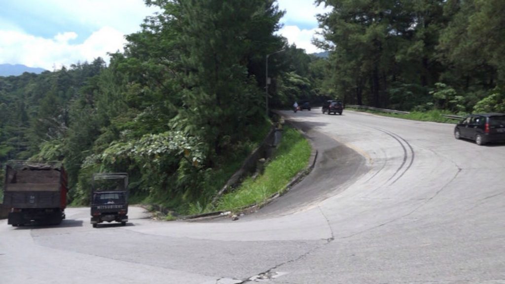 Jalur ekstrim di Sumbar, Sitinjau Lauik