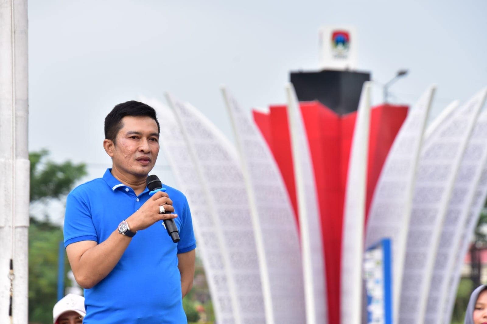 Ekos Albar di Balai Kota Padang