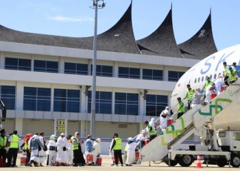 Keberangkatan jemaah Haji embarkasi Padang