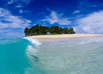 Ilustrasi pulau terluar Indonesia di Mentawai
