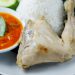 Ayam pop, salah satu menu favorit rumah makan Padang