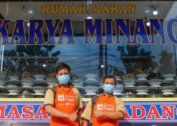 Dua pria asal Kebumen, Jawa Tengah berhasil bangun usaha Rumah Makan Padang