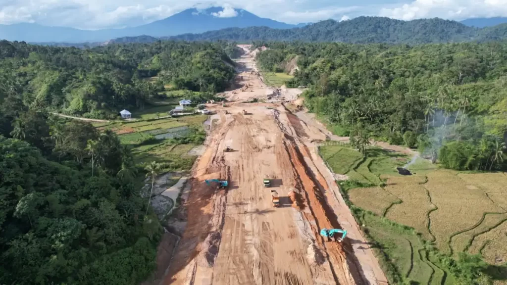 Pembangunan tol Padang-Sicincin