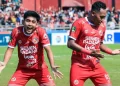 Selebrasi pemain Semen Padang FC usai menumbangkan Malut United