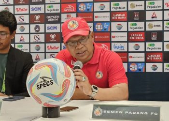 Pelatih Semen Padang FC, Delfi Adri