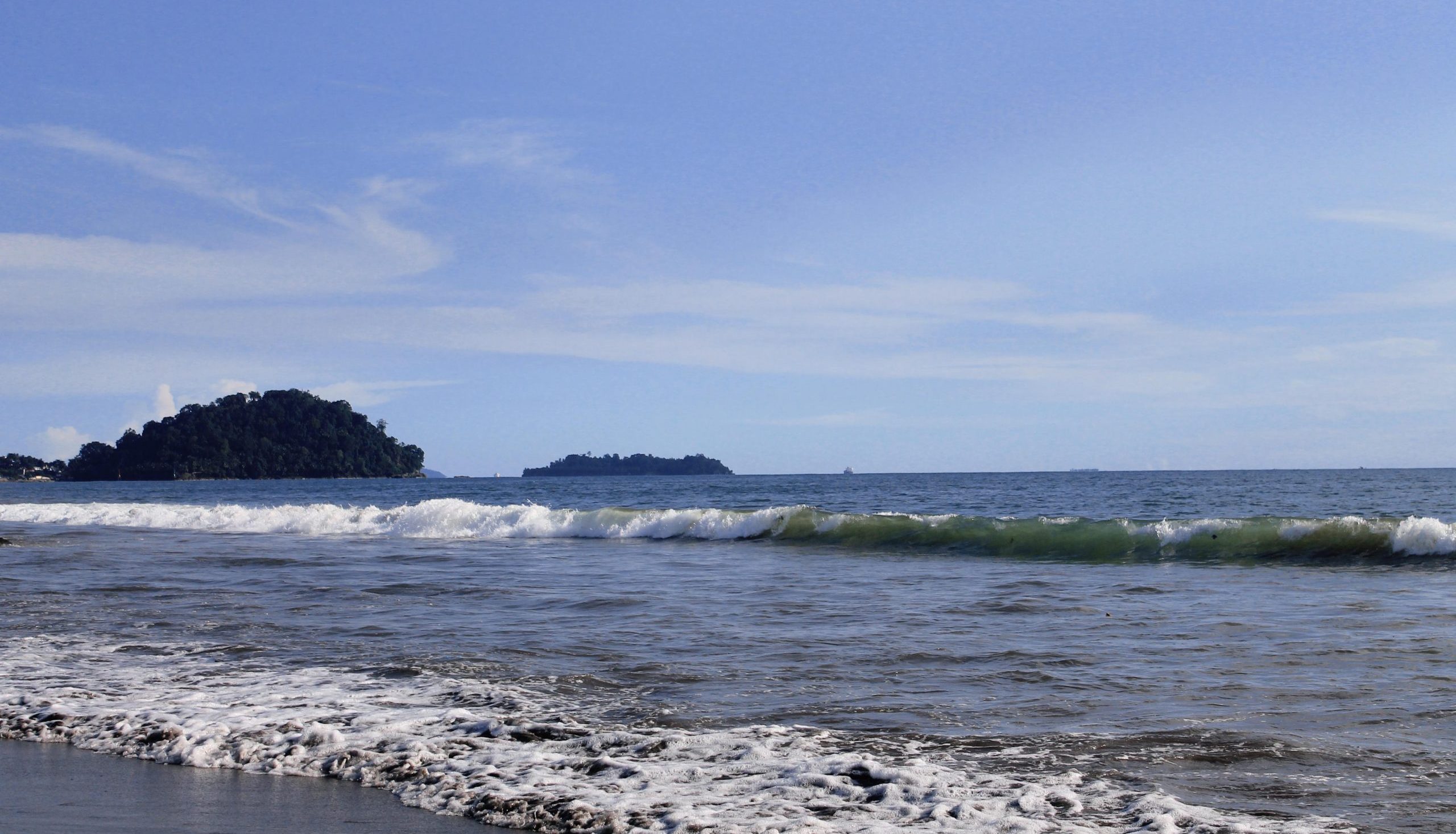 Ombak Pantai Padang