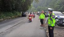 Akses jalan Lembah Anai